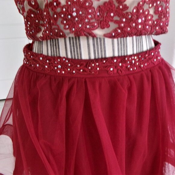 Jodi Kristoper 2 Piece Cropped Skirt Set Cranberry Red Sparkly Formal  11 / M - Picture 6 of 15
